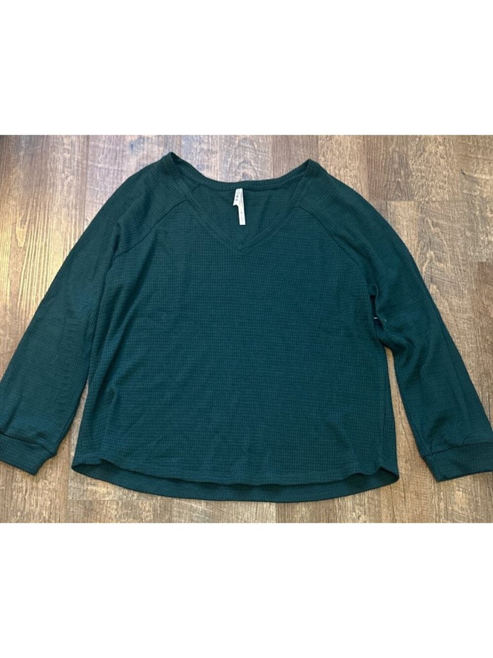 NWOT Soma Green Waffle Knit Long Sleeve V-Neck Top L Soft & Stretchy Lounge PJ